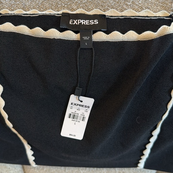 EXPRESS NWT Womens Square Neck Sweater Tank Scallop Trim Cropped Classy LARGE - Picture 6 of 6